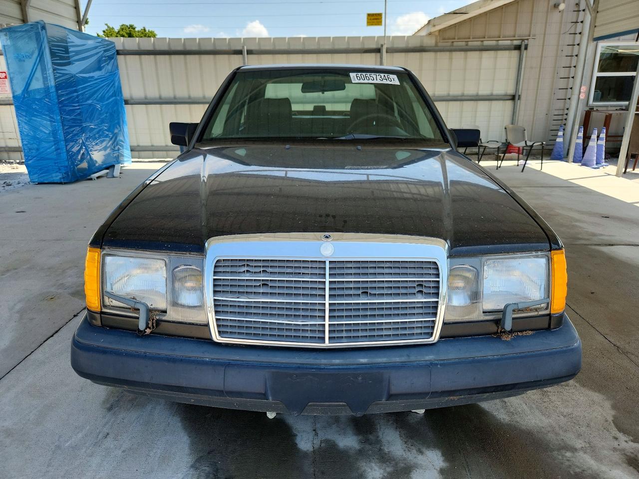 1987 MERCEDES-BENZ 300-CLASS