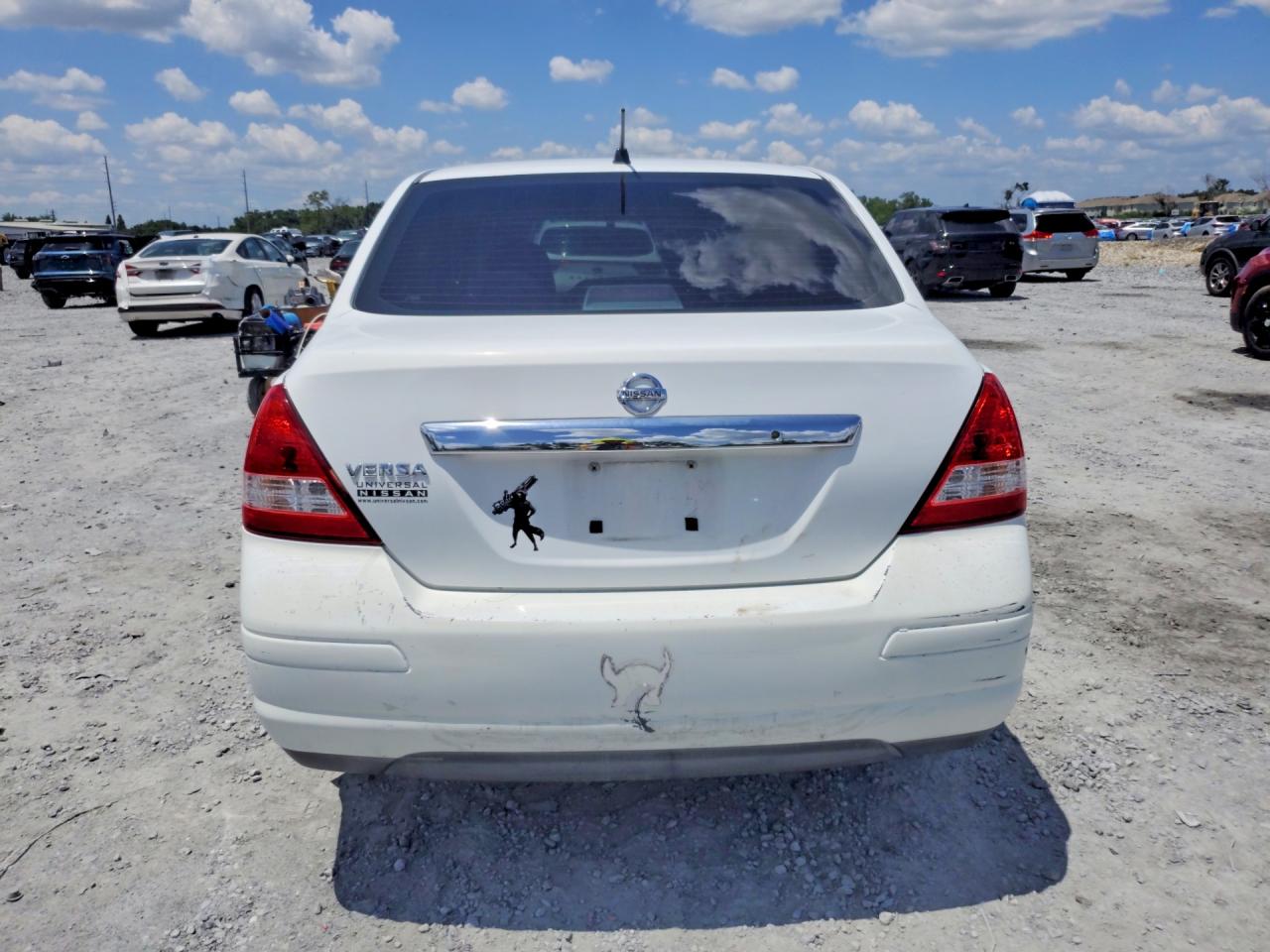 2009 NISSAN VERSA