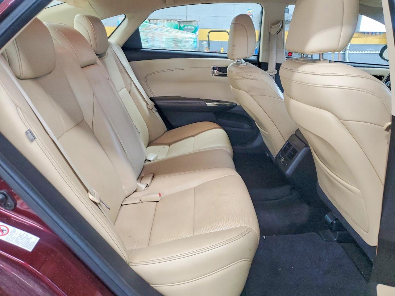 2015 TOYOTA AVALON