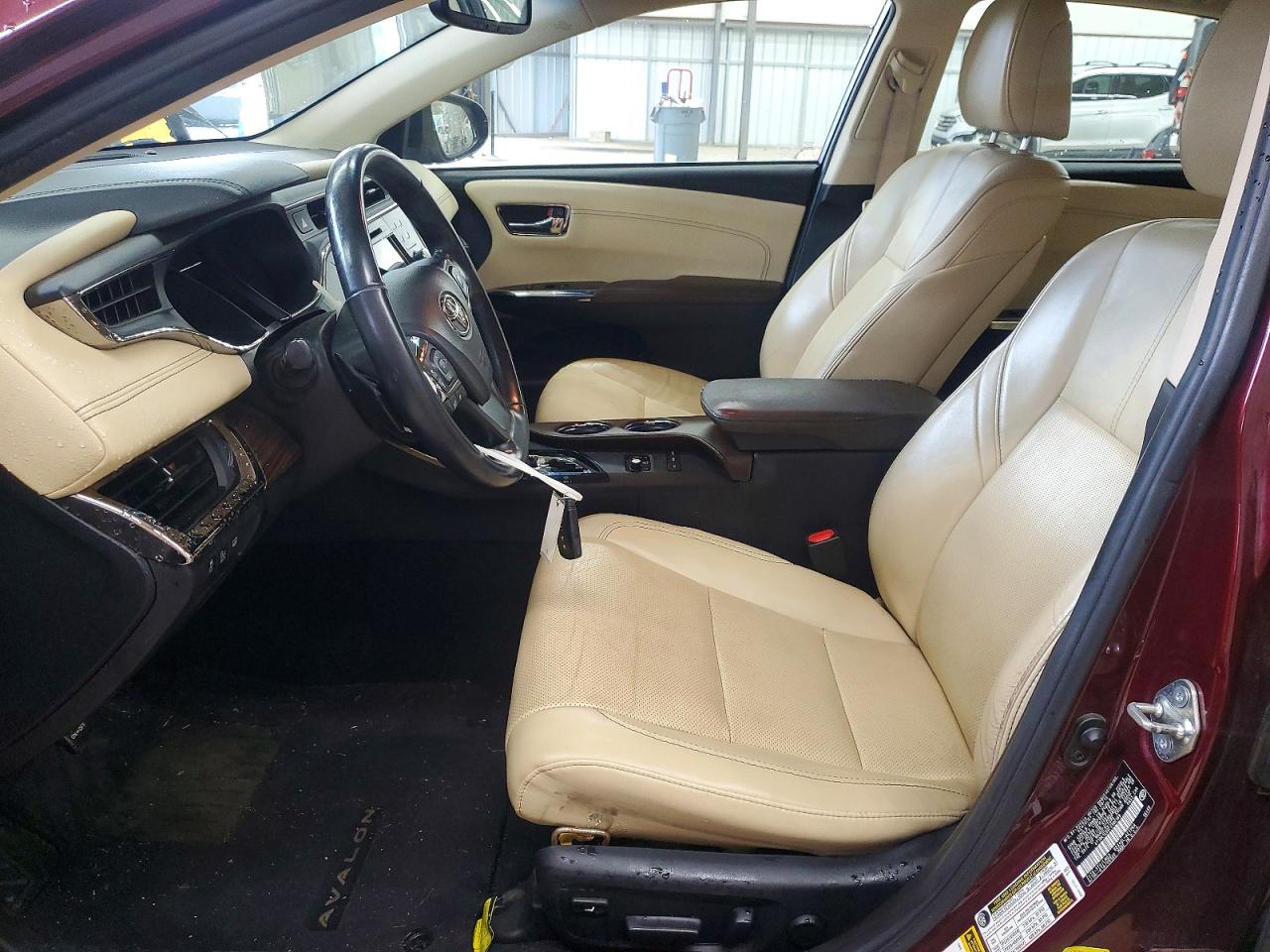 2015 TOYOTA AVALON