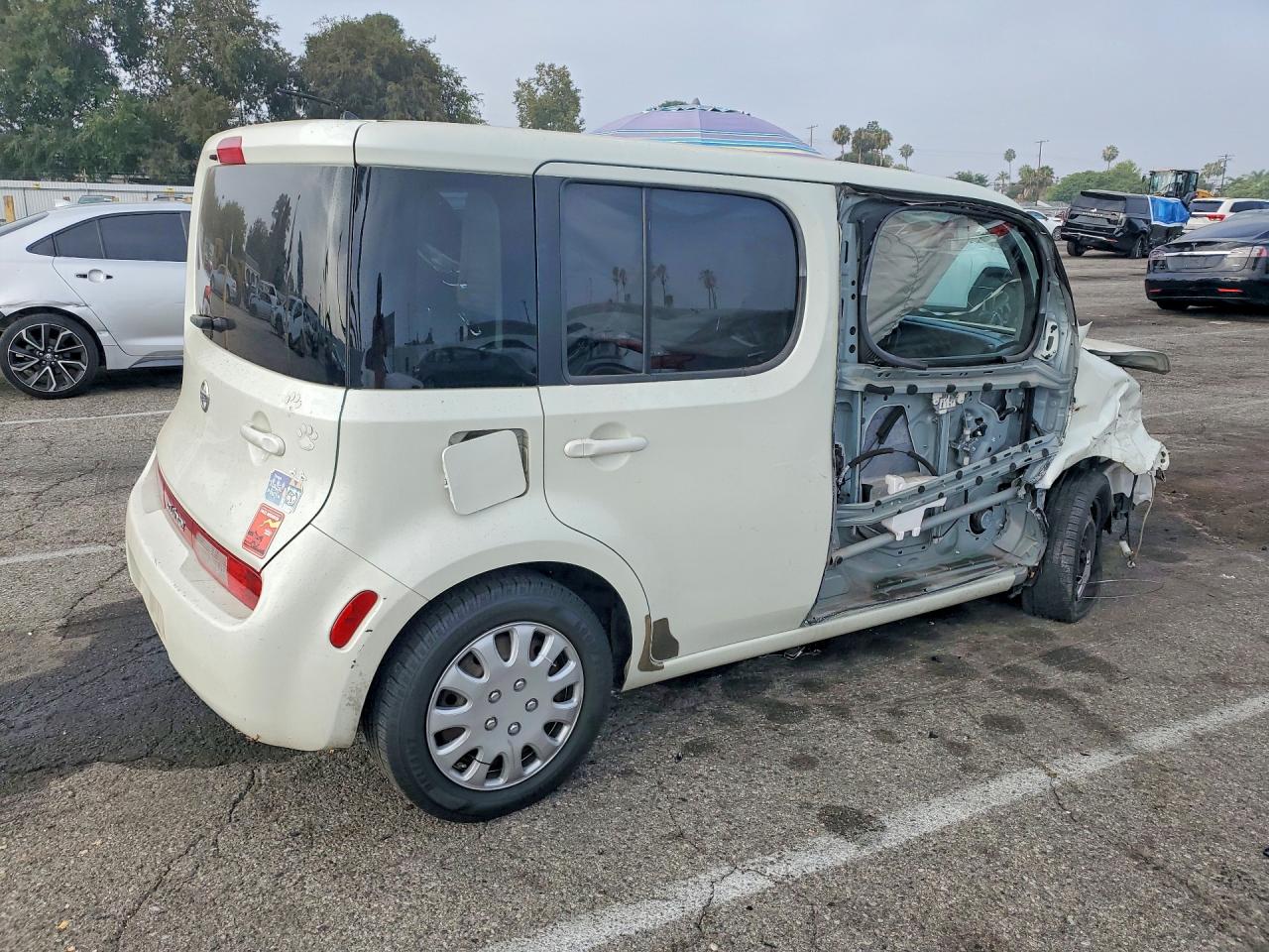 2009 NISSAN CUBE