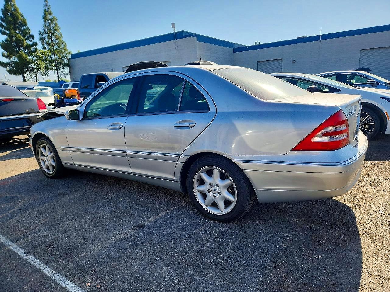 2004 MERCEDES-BENZ C-CLASS