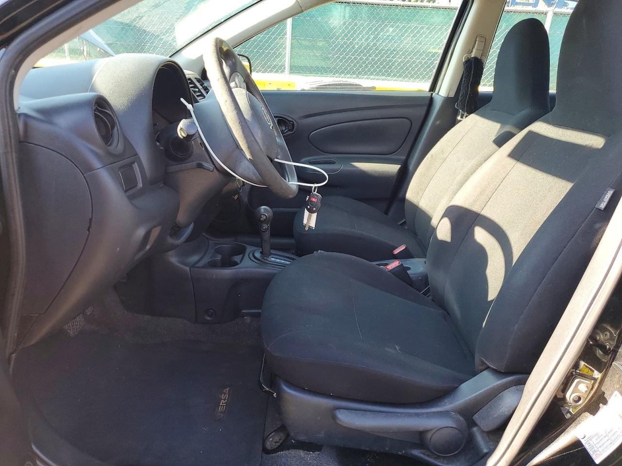 2013 NISSAN VERSA
