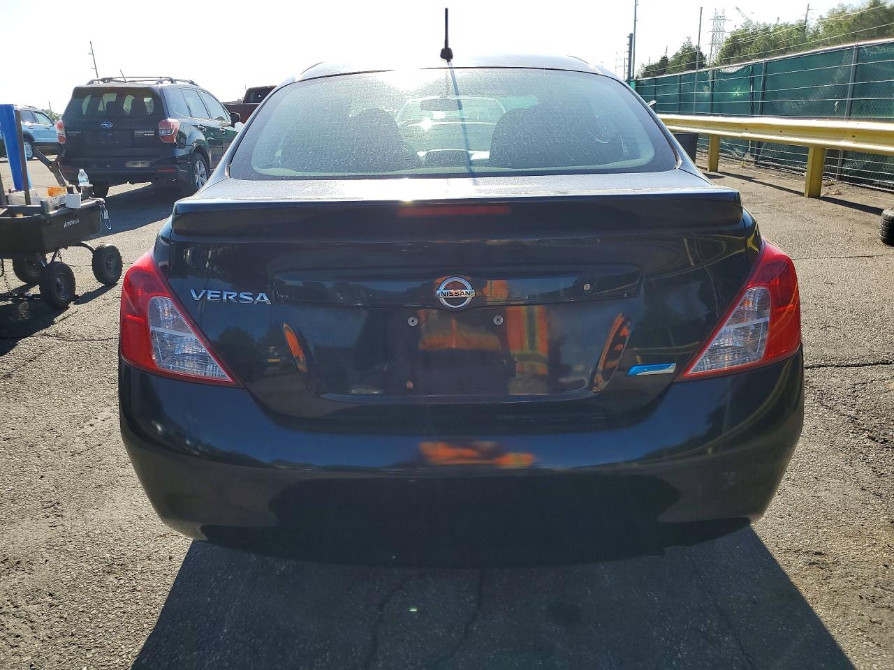 2013 NISSAN VERSA