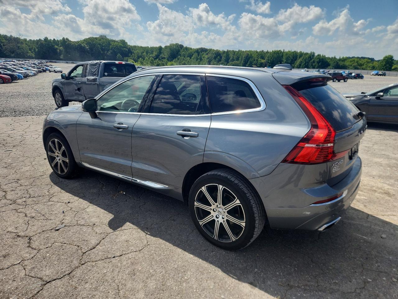 2021 VOLVO XC60