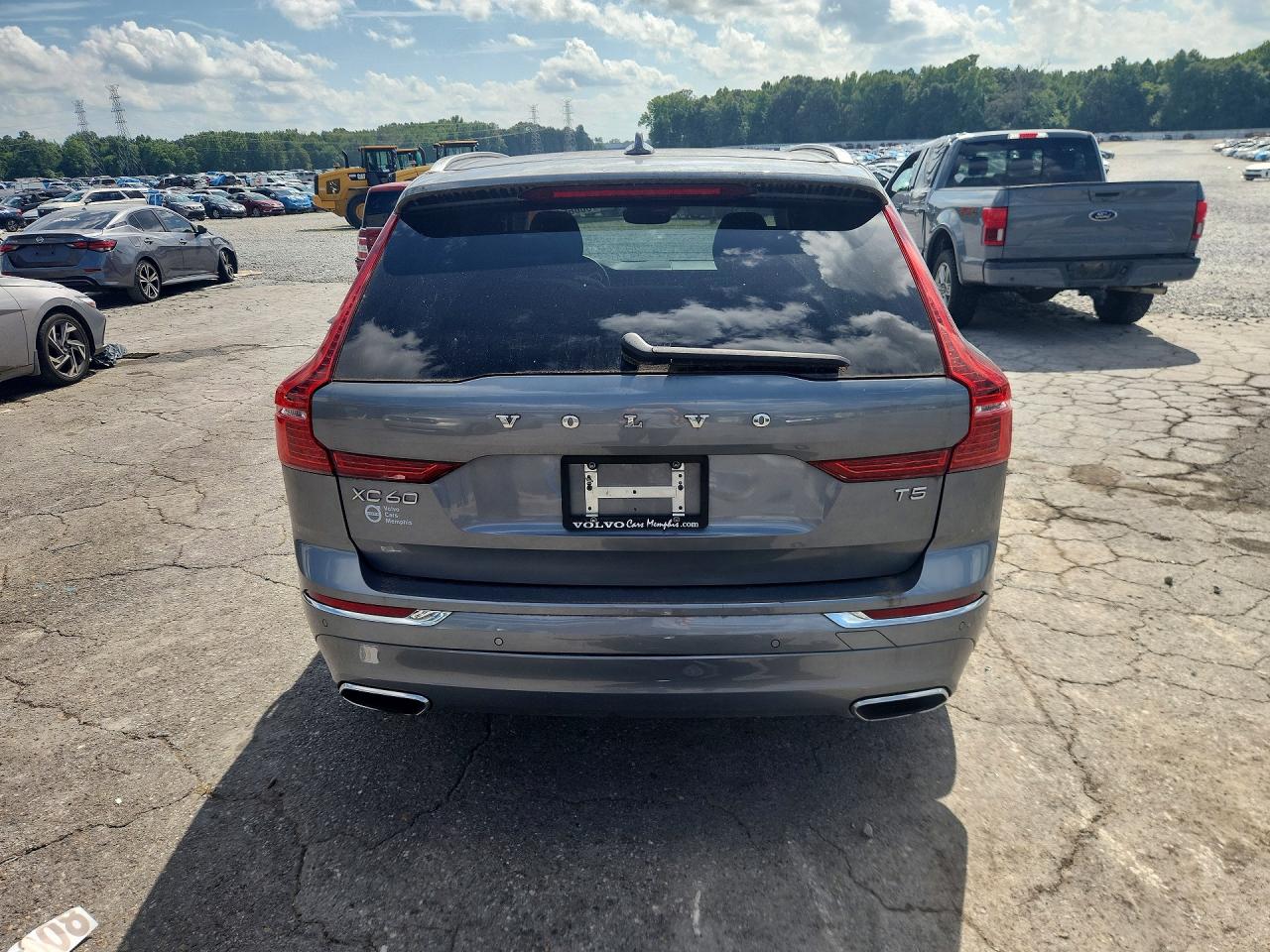 2021 VOLVO XC60