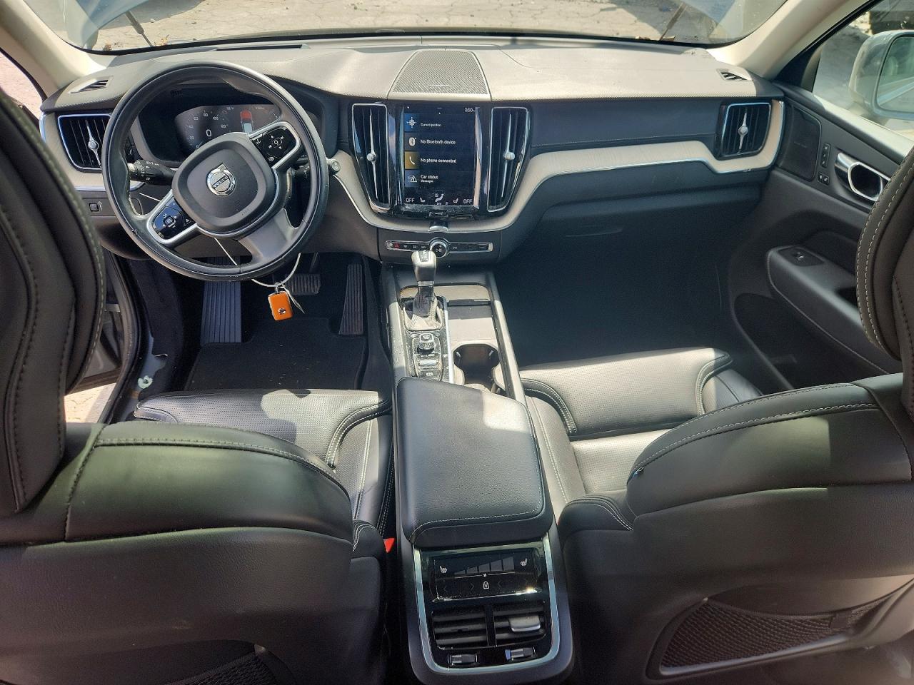2021 VOLVO XC60
