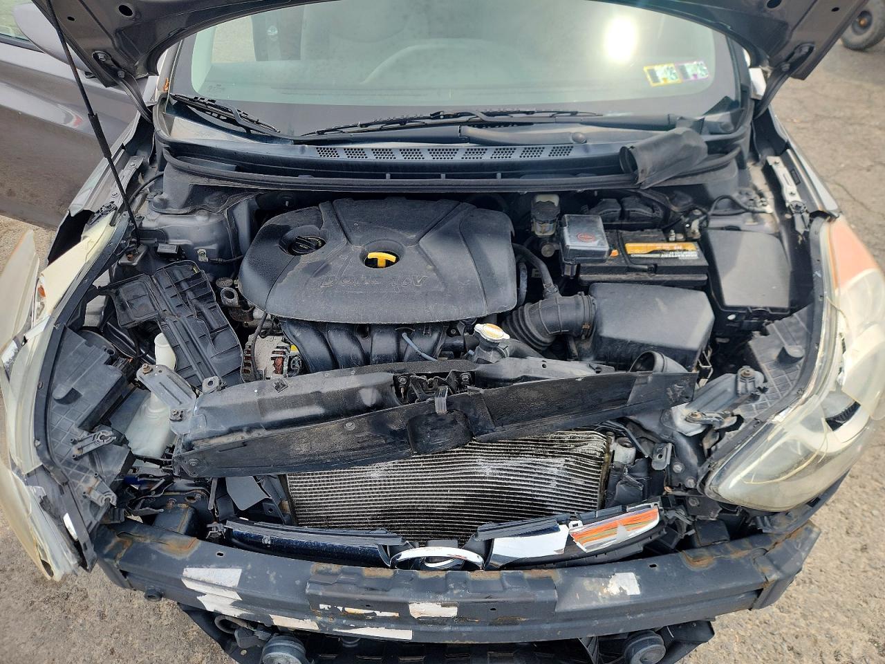 2012 HYUNDAI ELANTRA