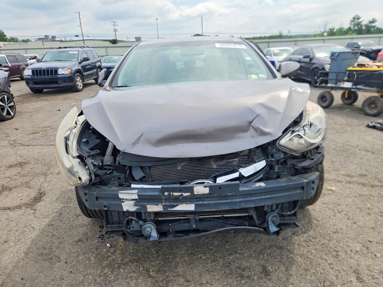 2012 HYUNDAI ELANTRA