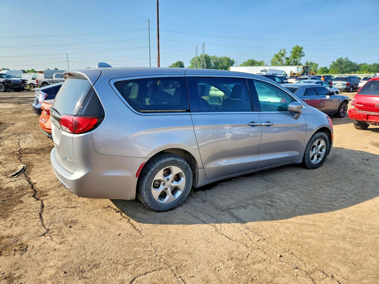 2017 CHRYSLER PACIFICA