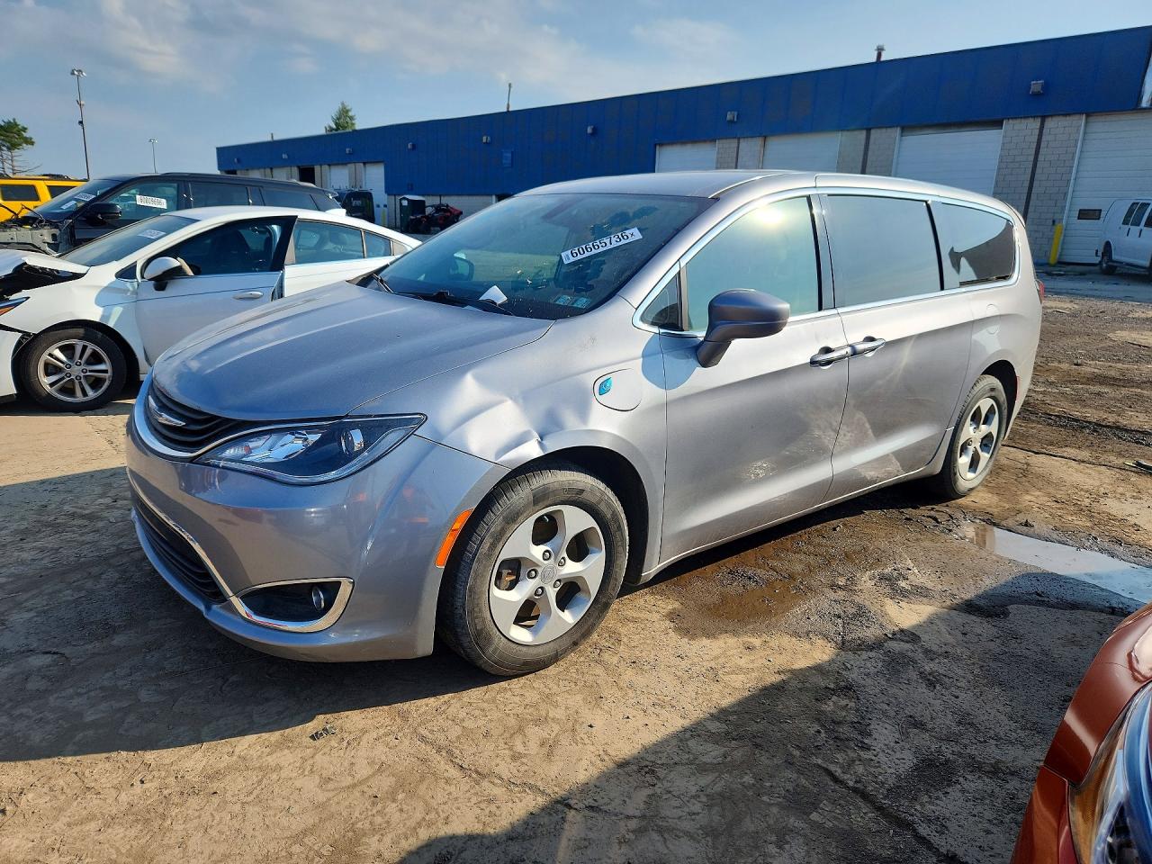 2017 CHRYSLER PACIFICA