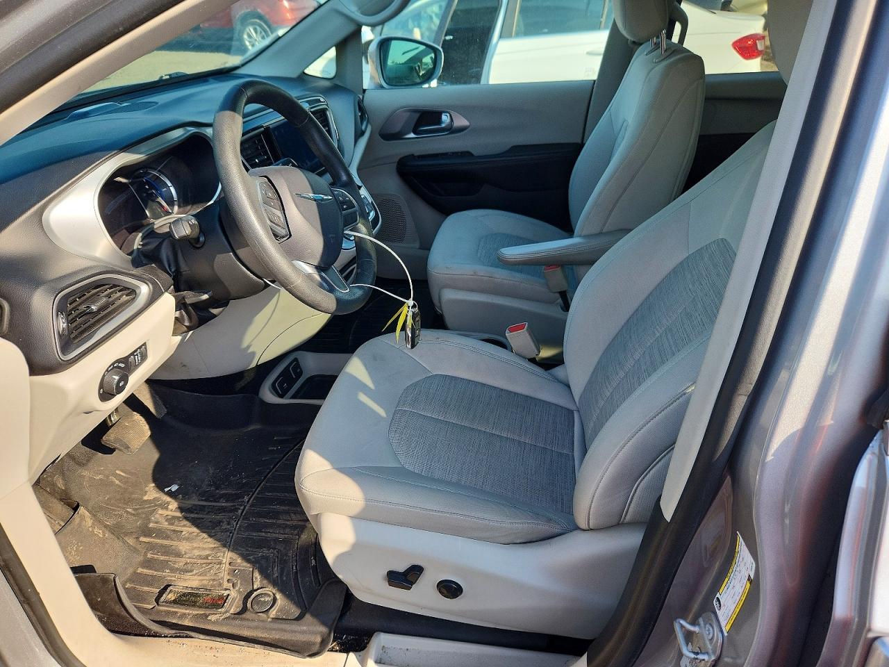 2017 CHRYSLER PACIFICA