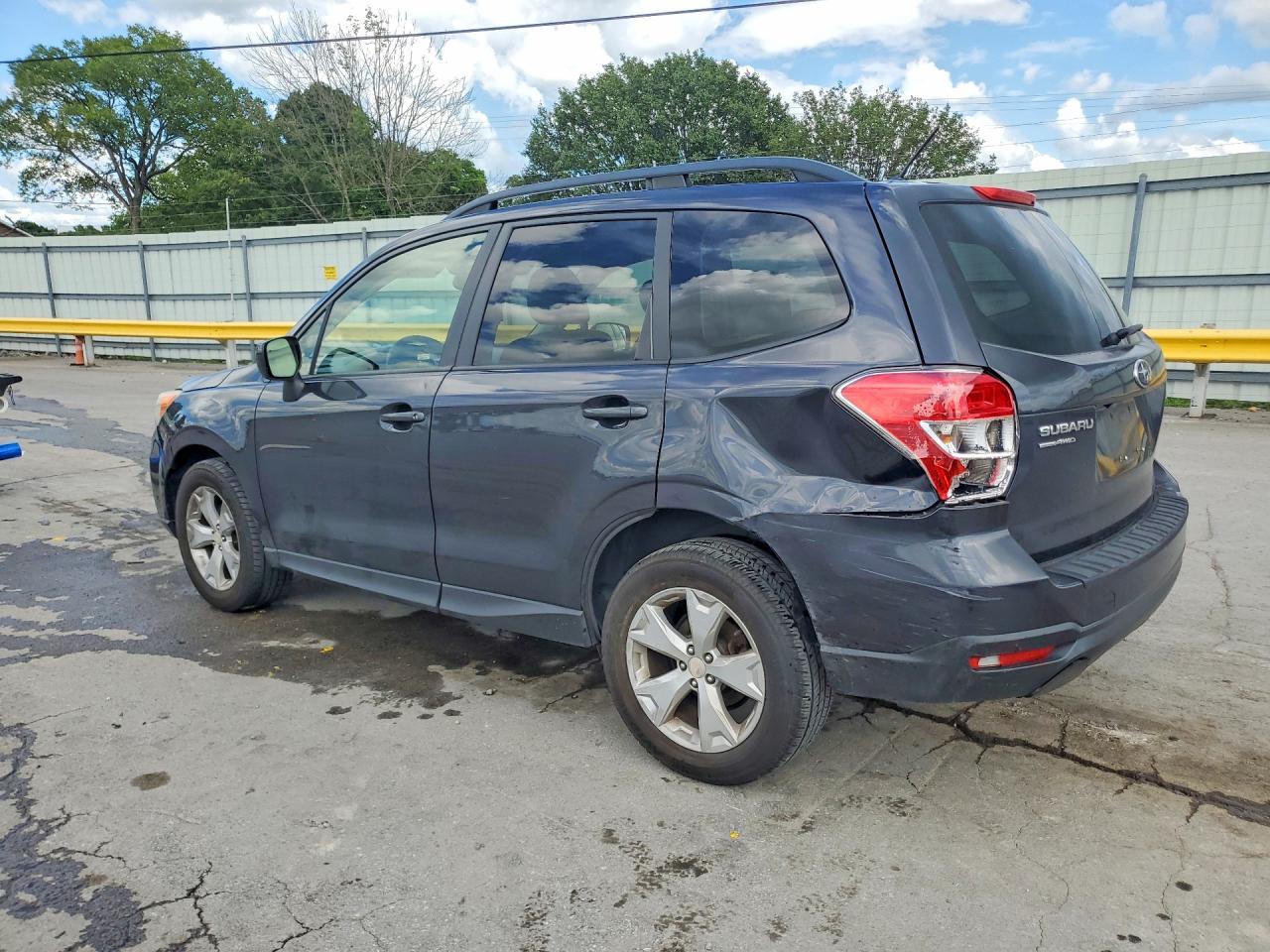2015 SUBARU FORESTER
