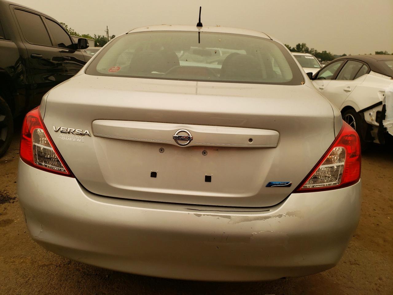2013 NISSAN VERSA
