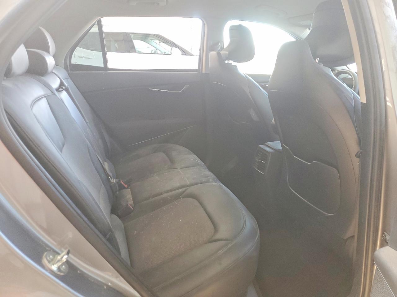 2024 KIA NIRO