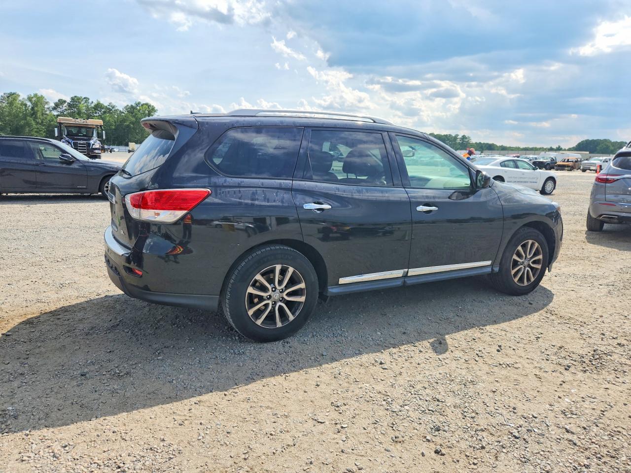 2014 NISSAN PATHFINDER