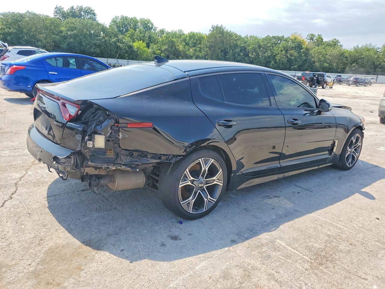 2020 KIA STINGER