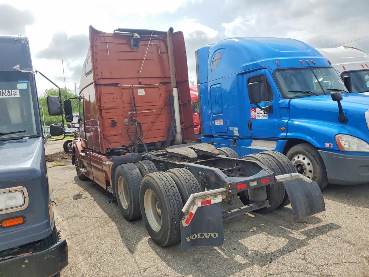 2013 VOLVO VN