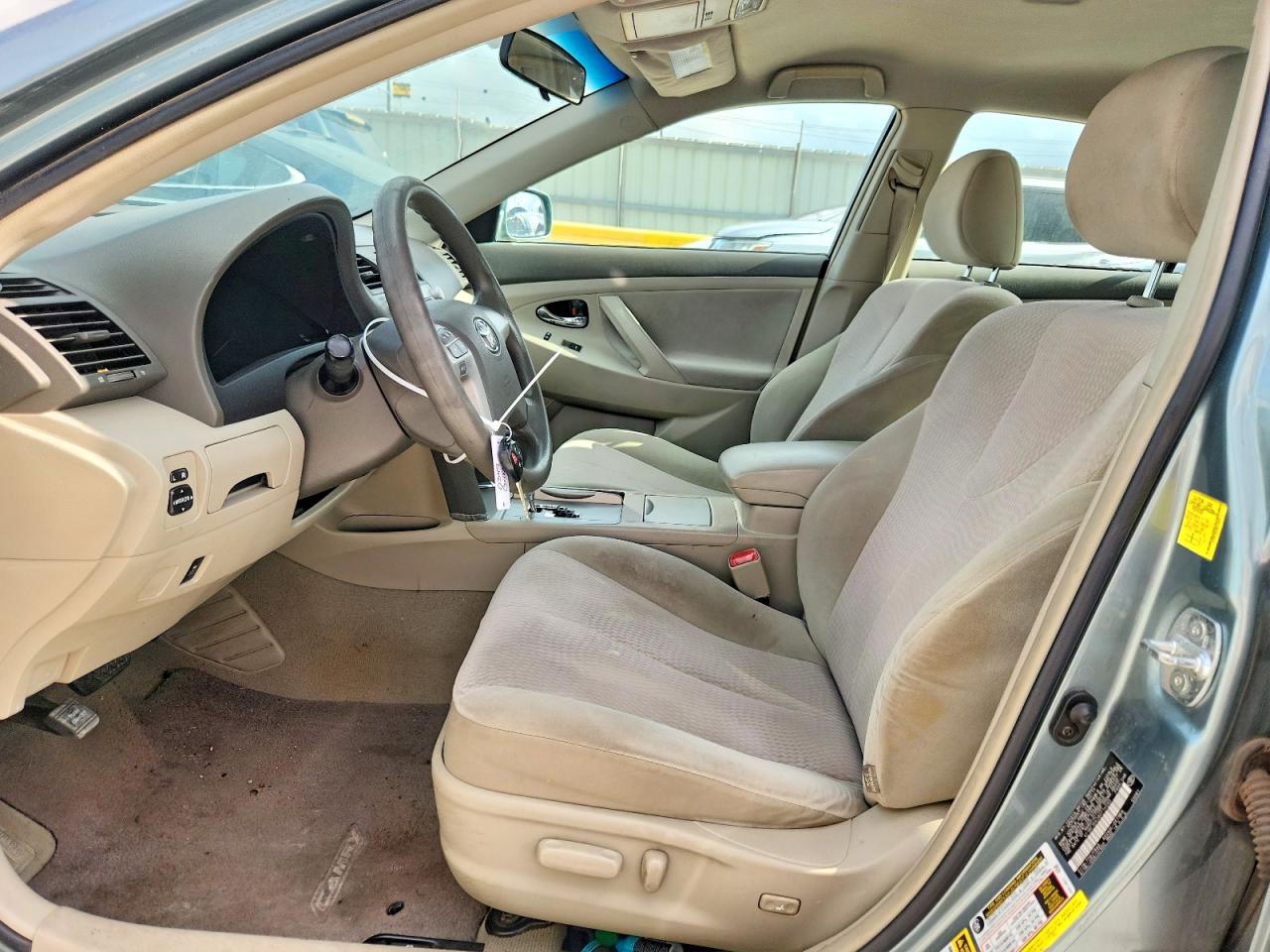2011 TOYOTA CAMRY