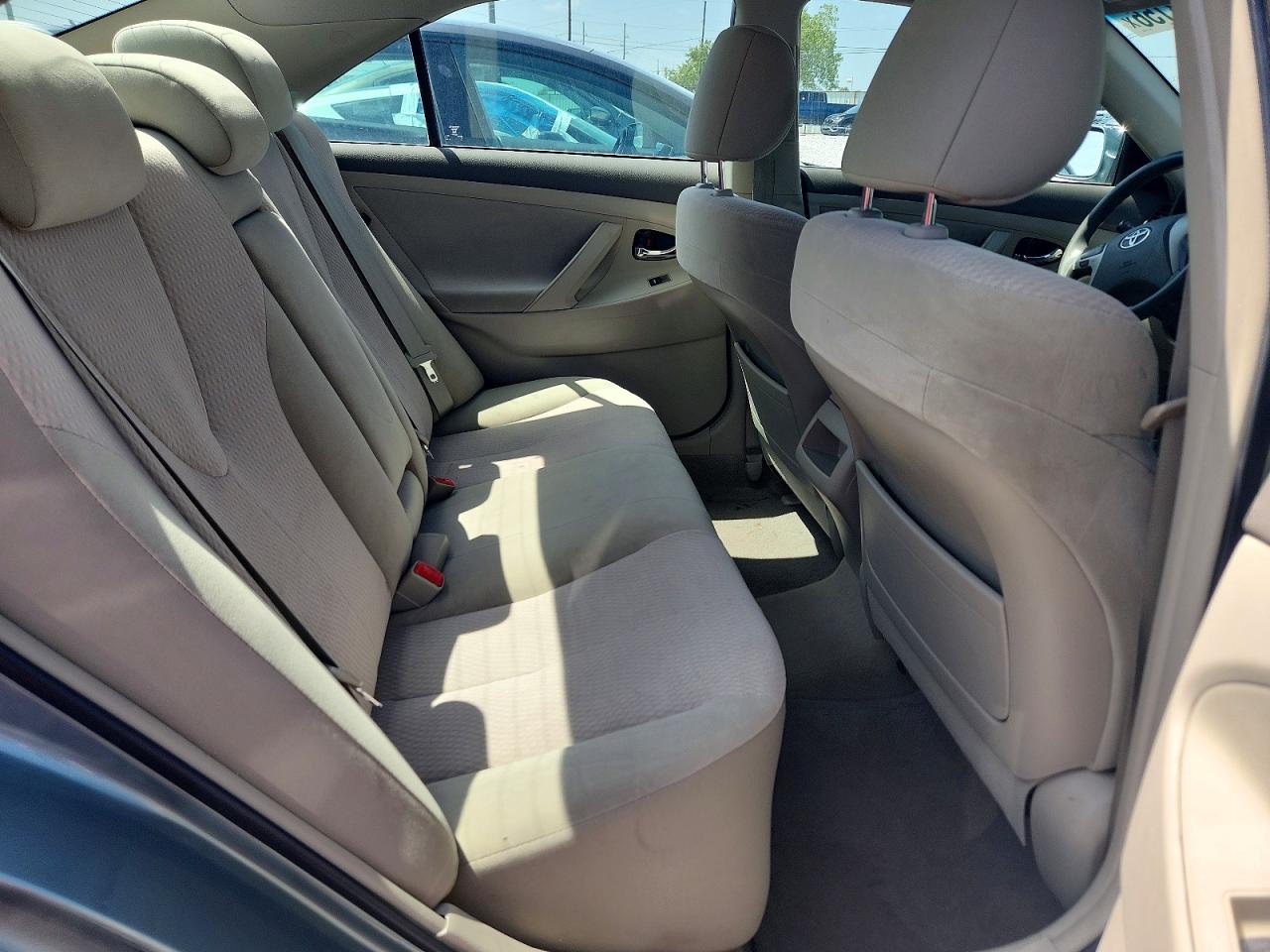 2011 TOYOTA CAMRY