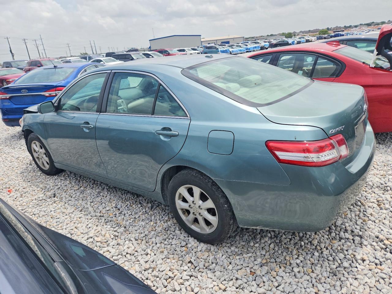 2011 TOYOTA CAMRY