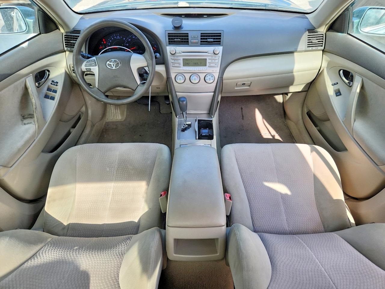 2011 TOYOTA CAMRY