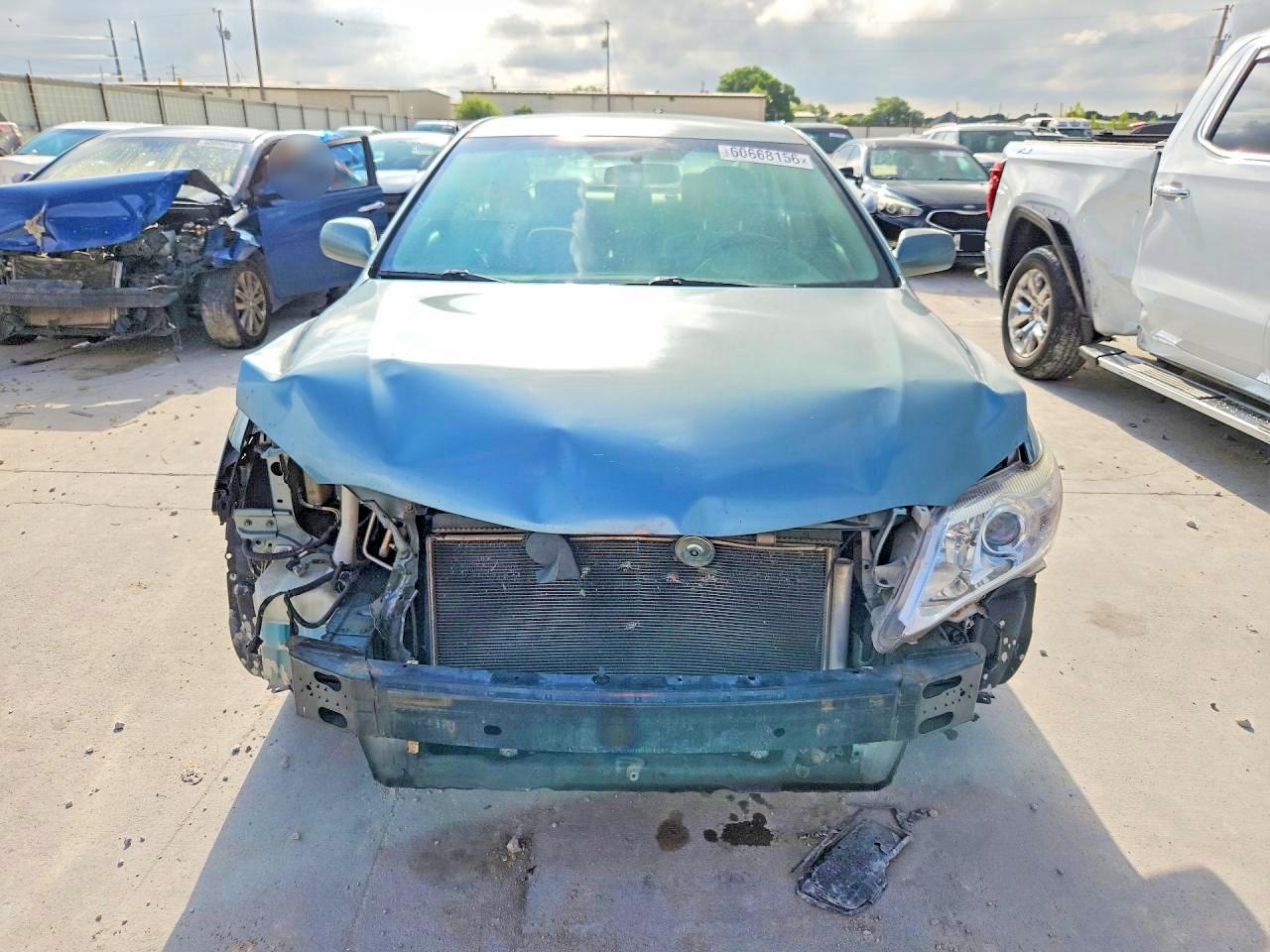 2011 TOYOTA CAMRY