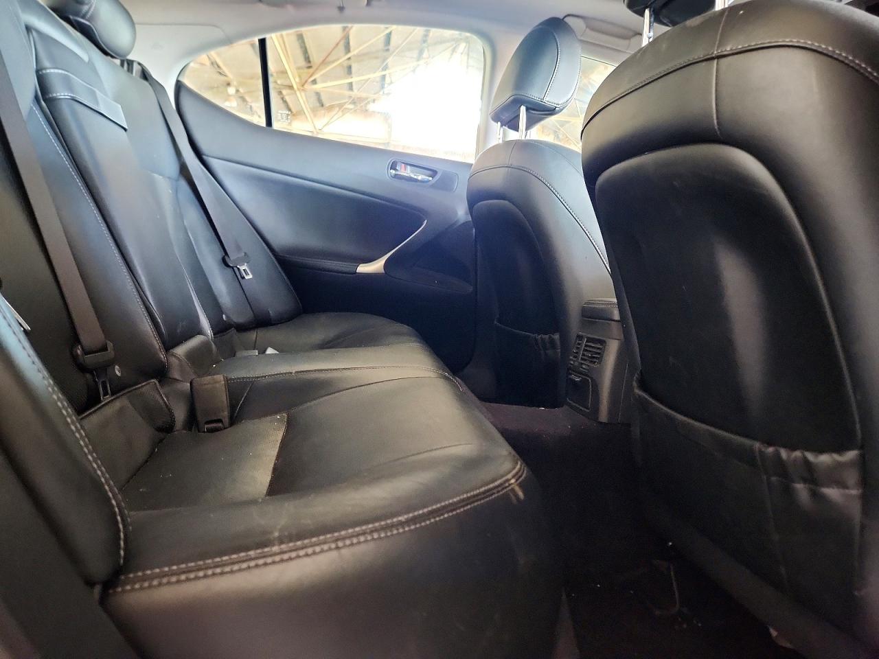 2013 LEXUS IS