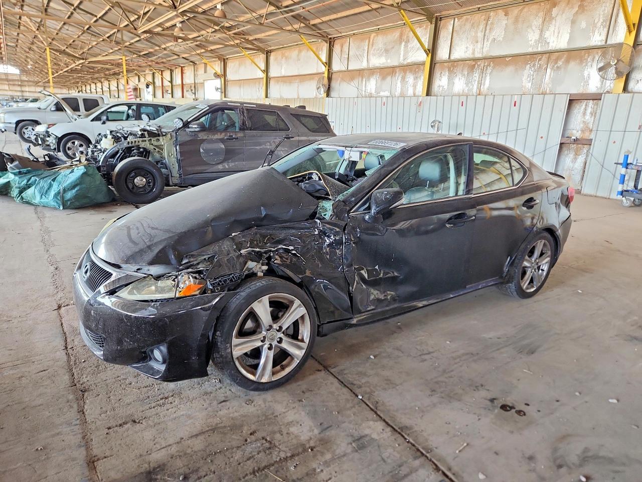 2013 LEXUS IS