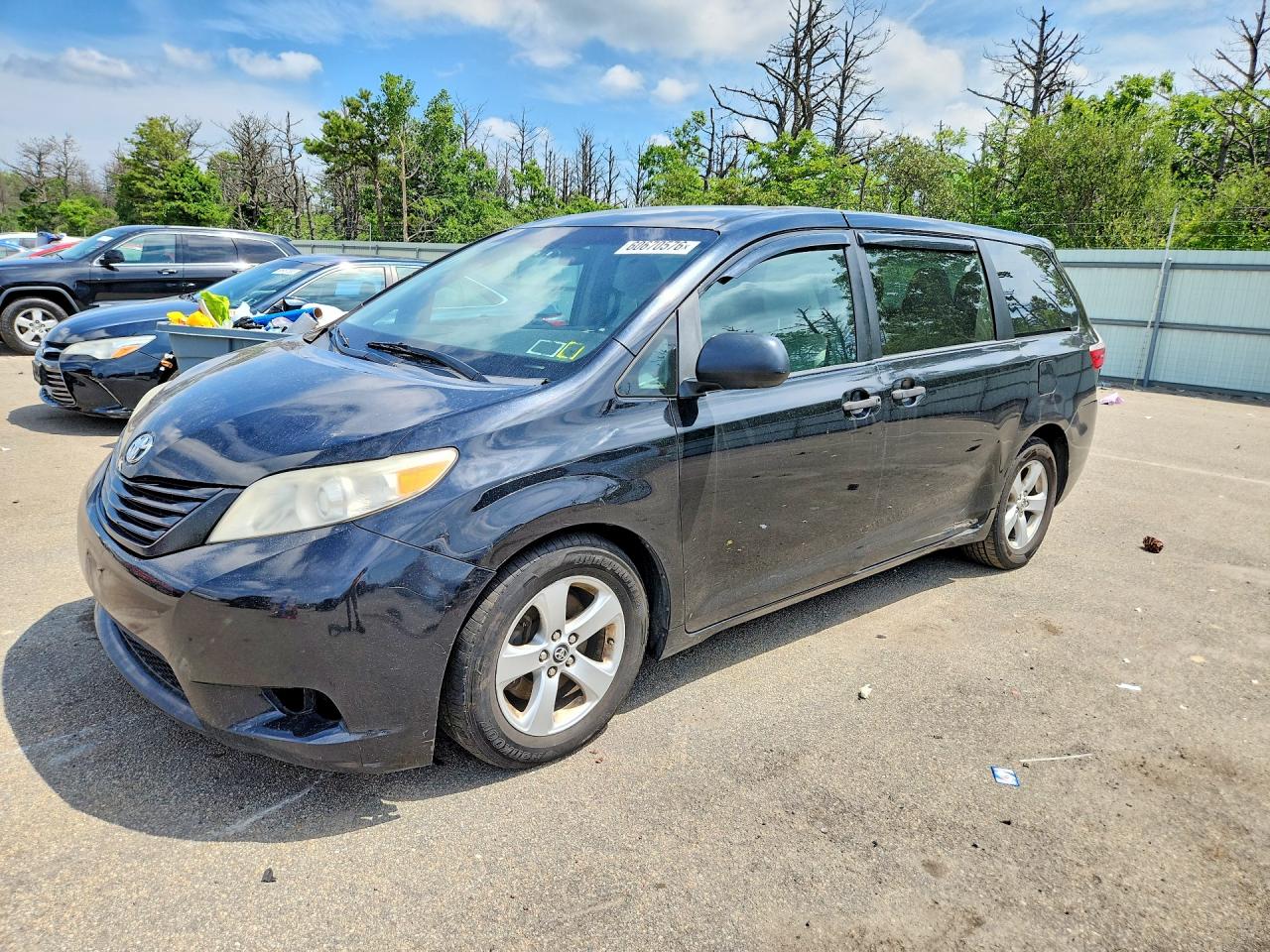 2017 TOYOTA SIENNA L 7
