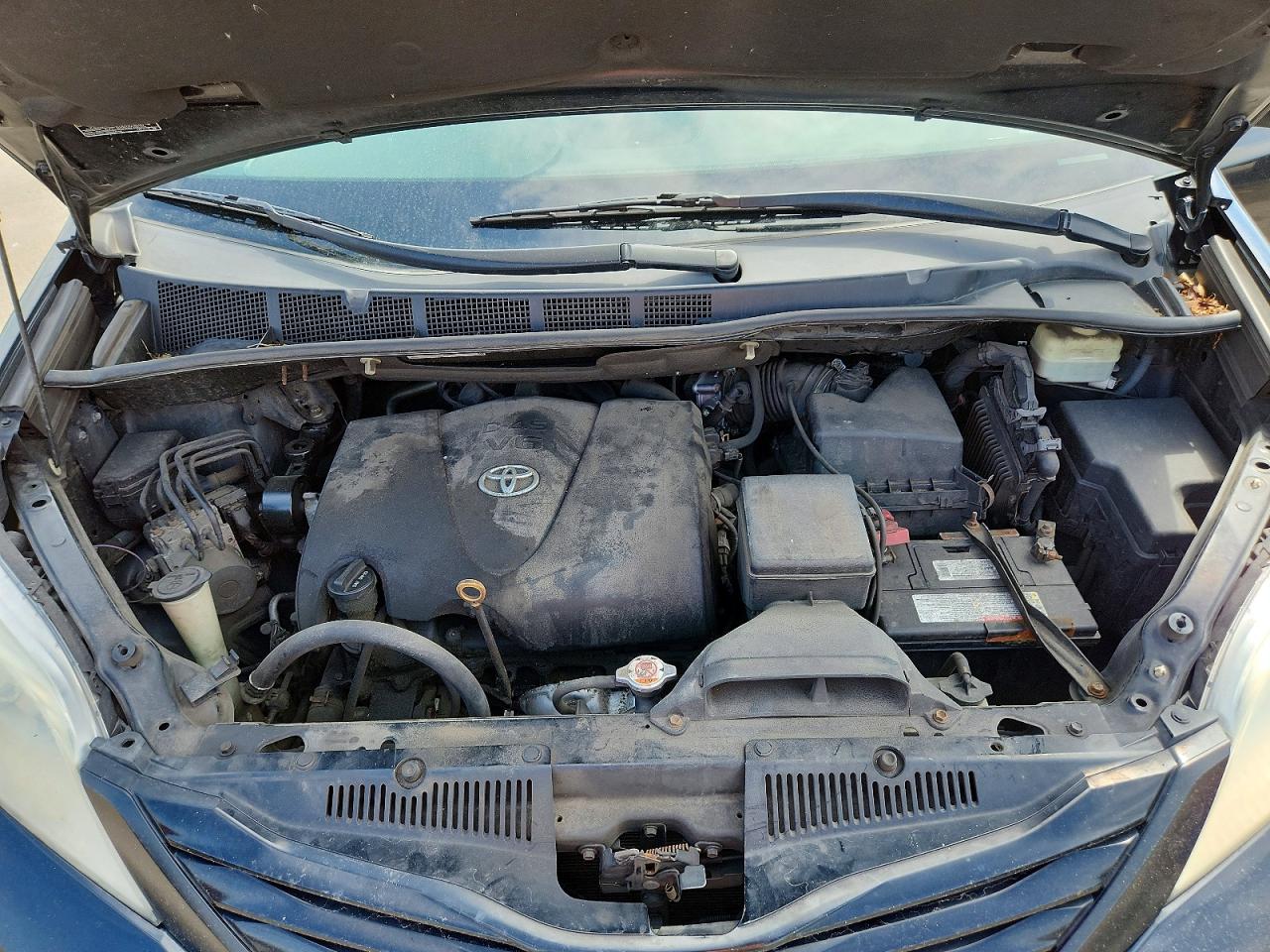 2017 TOYOTA SIENNA L 7