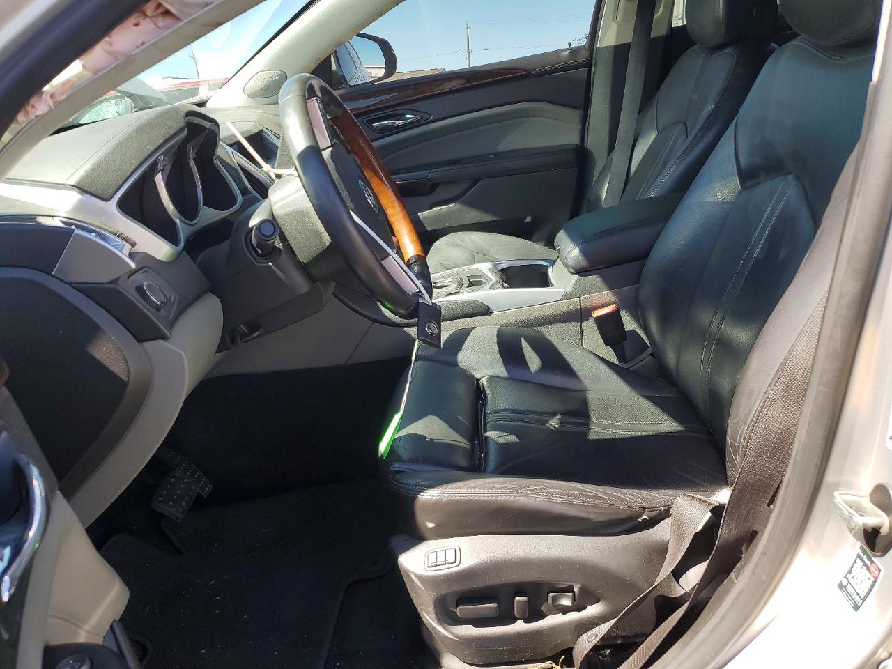 2010 CADILLAC SRX