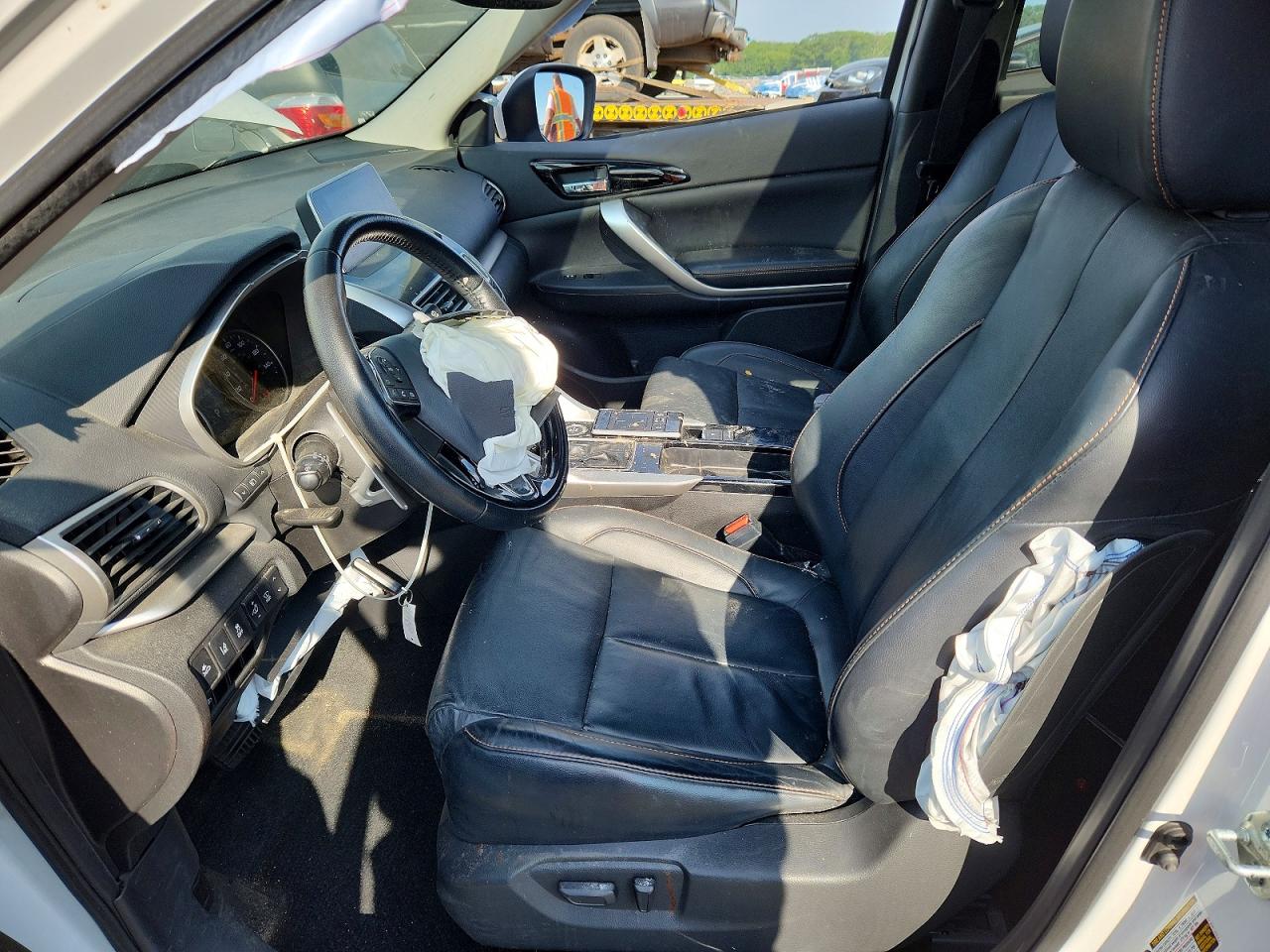2018 MITSUBISHI ECLIPSE