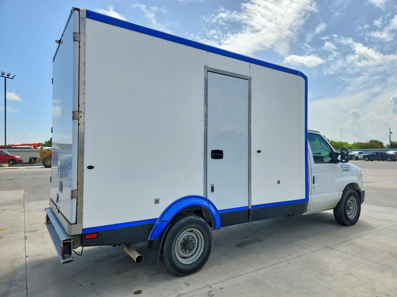 2023 FORD ECONOLINE
