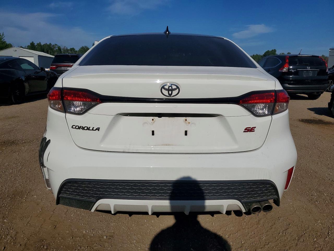 2022 TOYOTA COROLLA