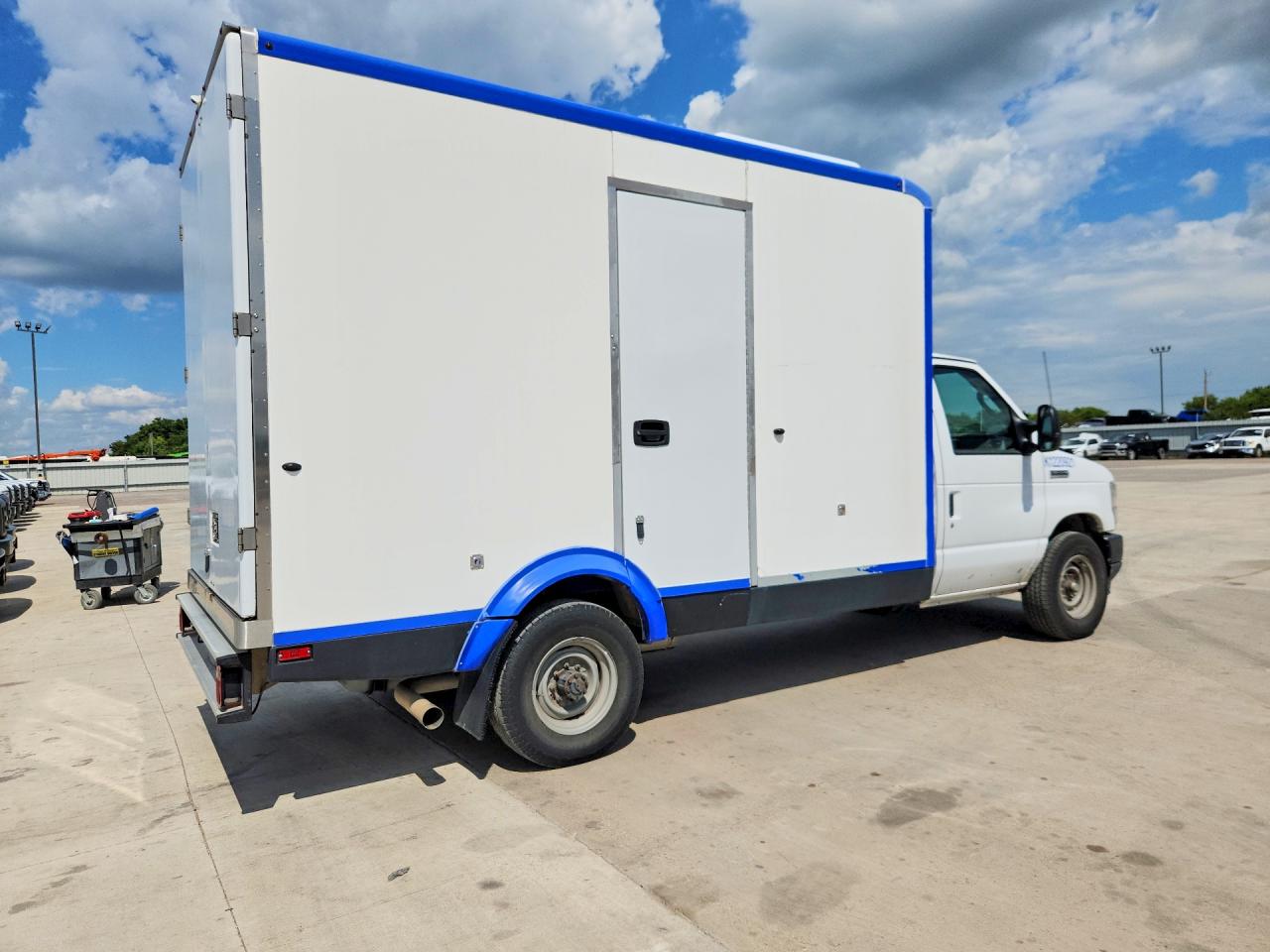 2023 FORD ECONOLINE