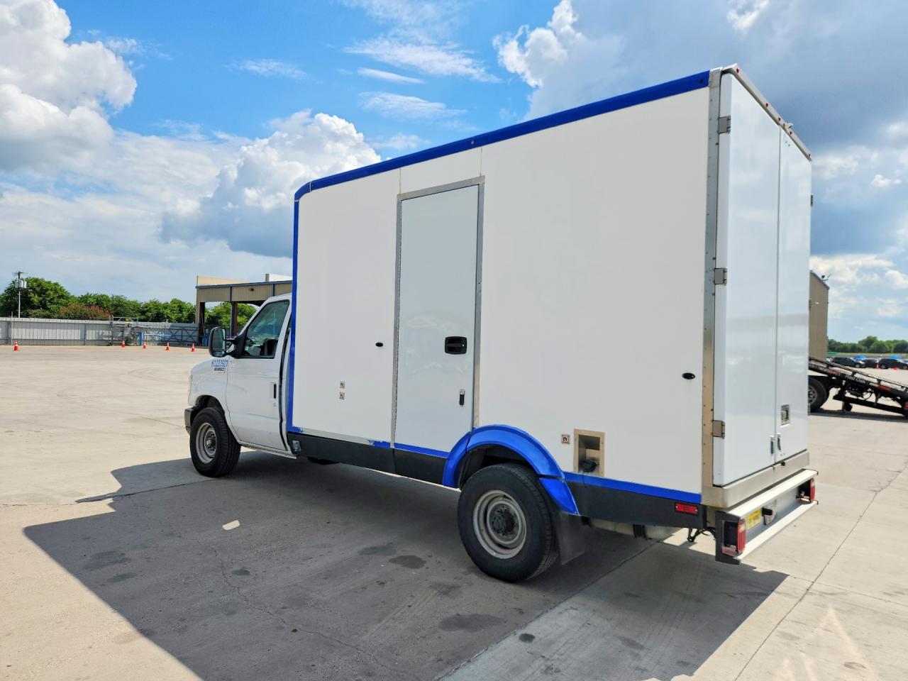 2023 FORD ECONOLINE