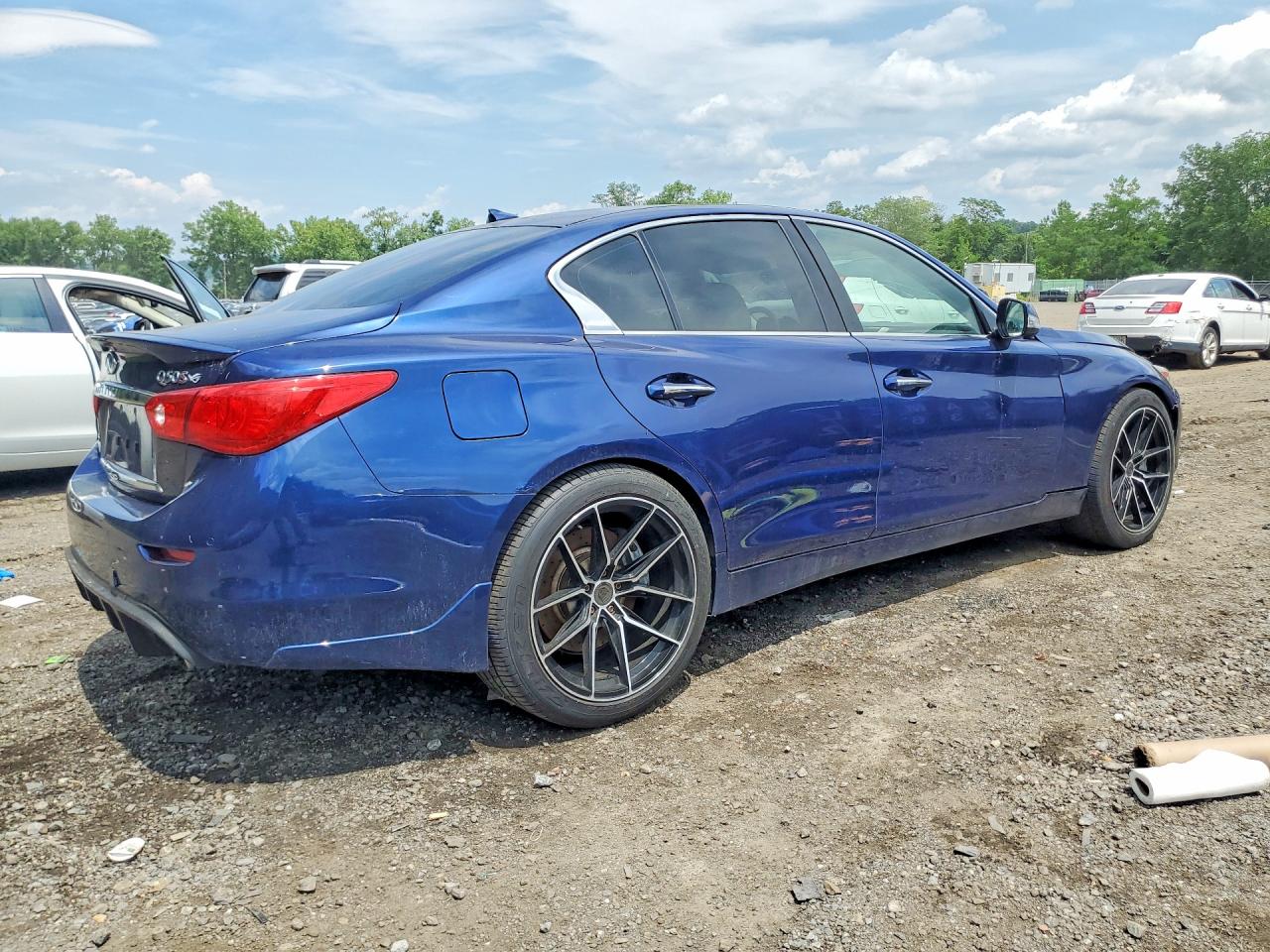 2016 INFINITI Q50