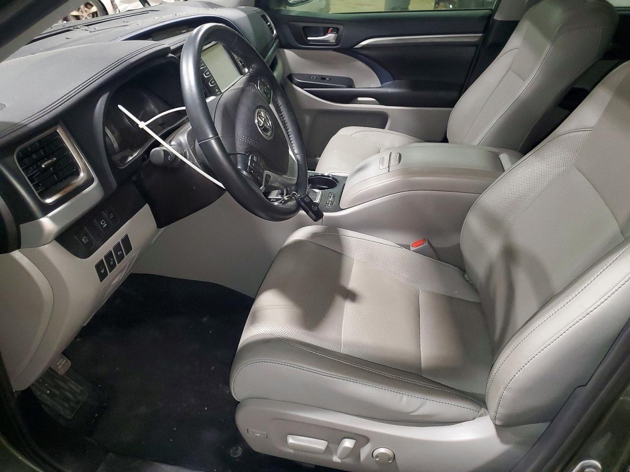2019 TOYOTA HIGHLANDER