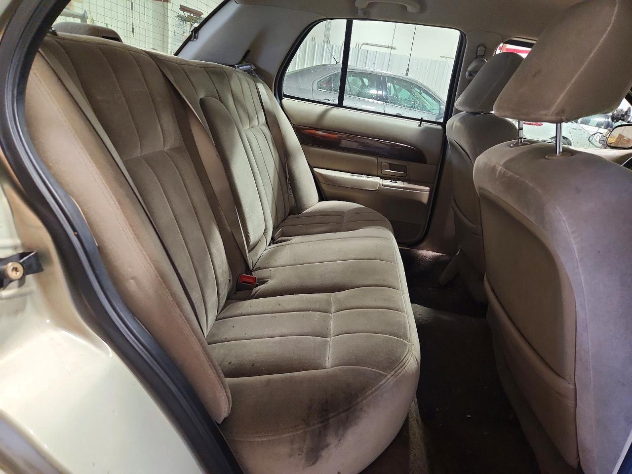 2003 MERCURY GRMARQUIS