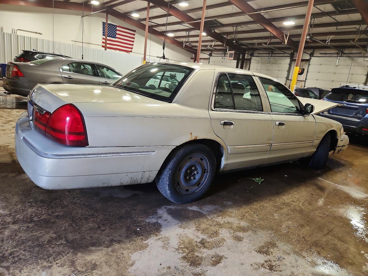 2003 MERCURY GRMARQUIS