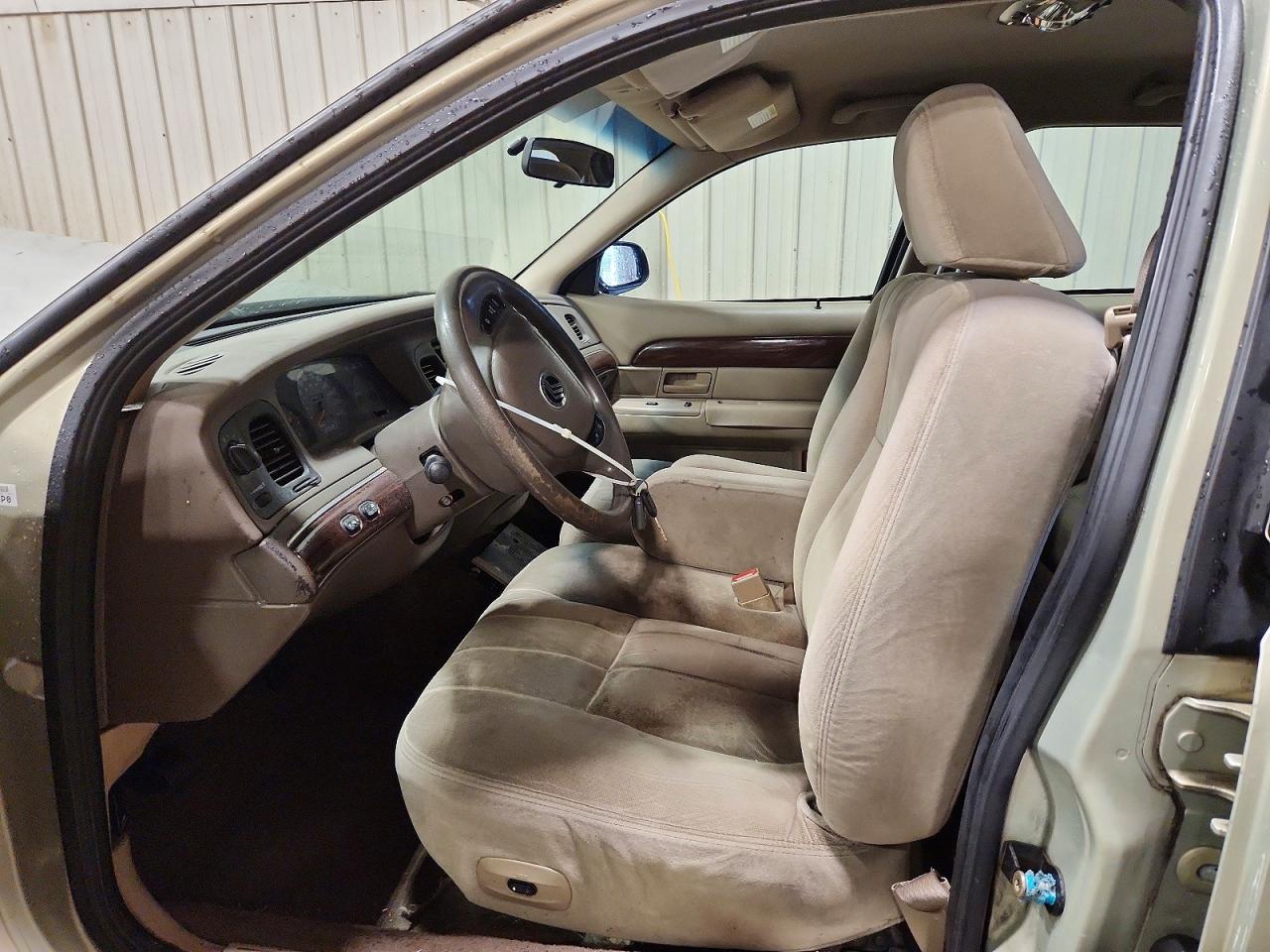 2003 MERCURY GRMARQUIS