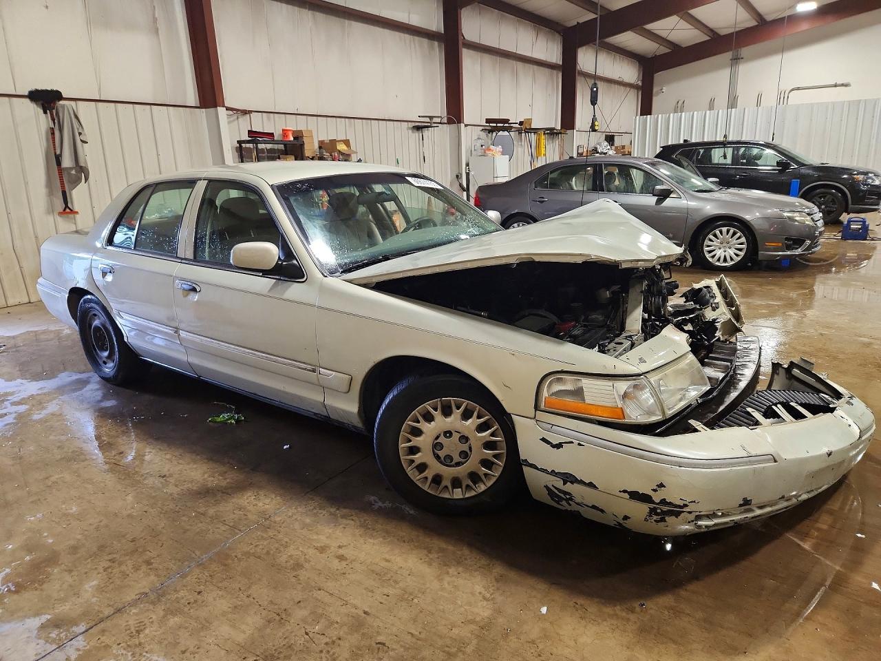 2003 MERCURY GRMARQUIS