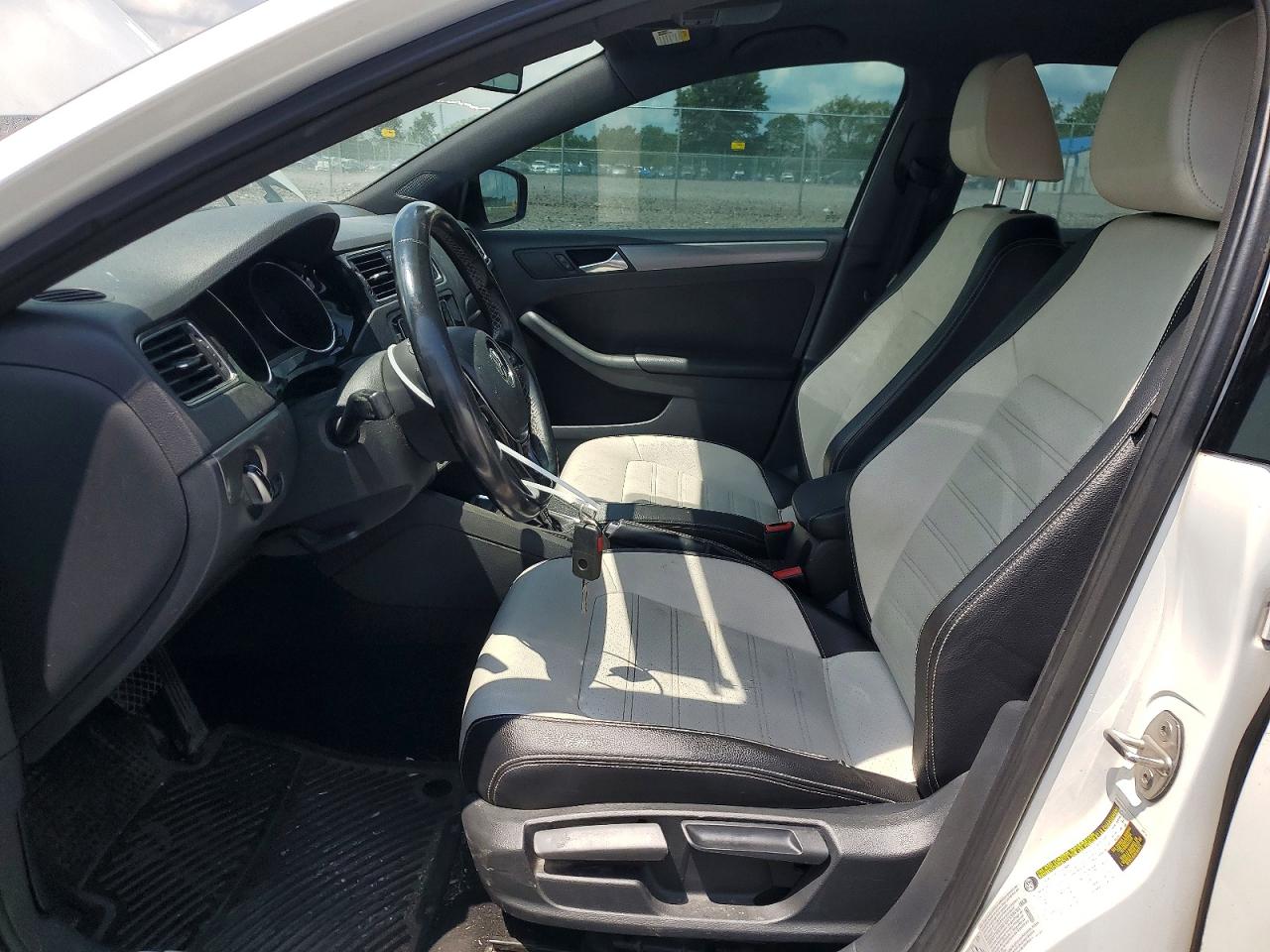 2016 VOLKSWAGEN JETTA