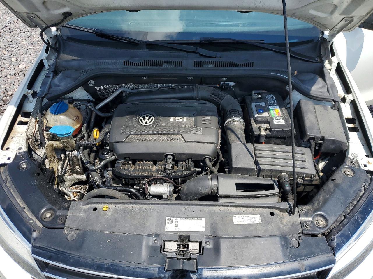 2016 VOLKSWAGEN JETTA