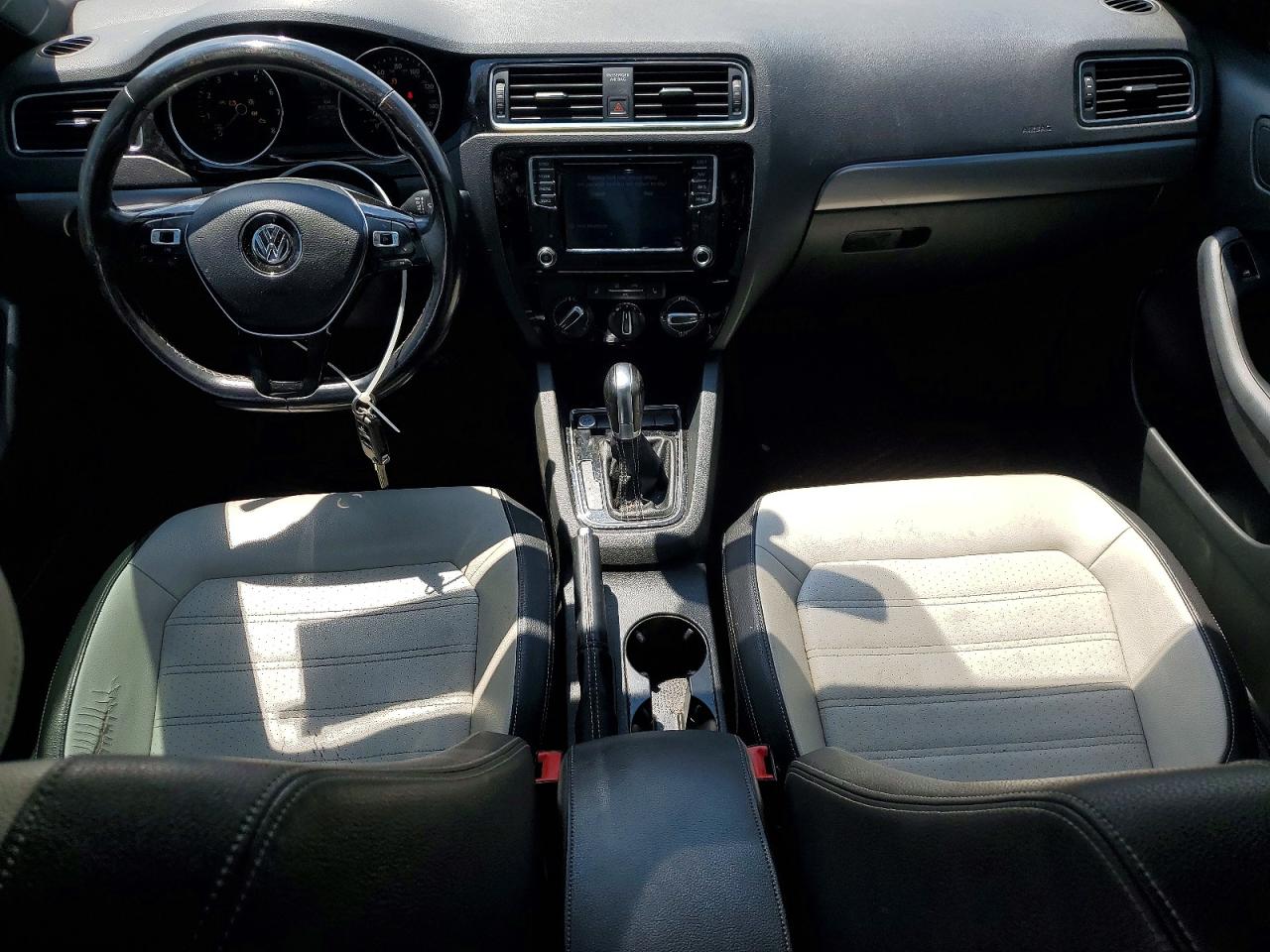 2016 VOLKSWAGEN JETTA
