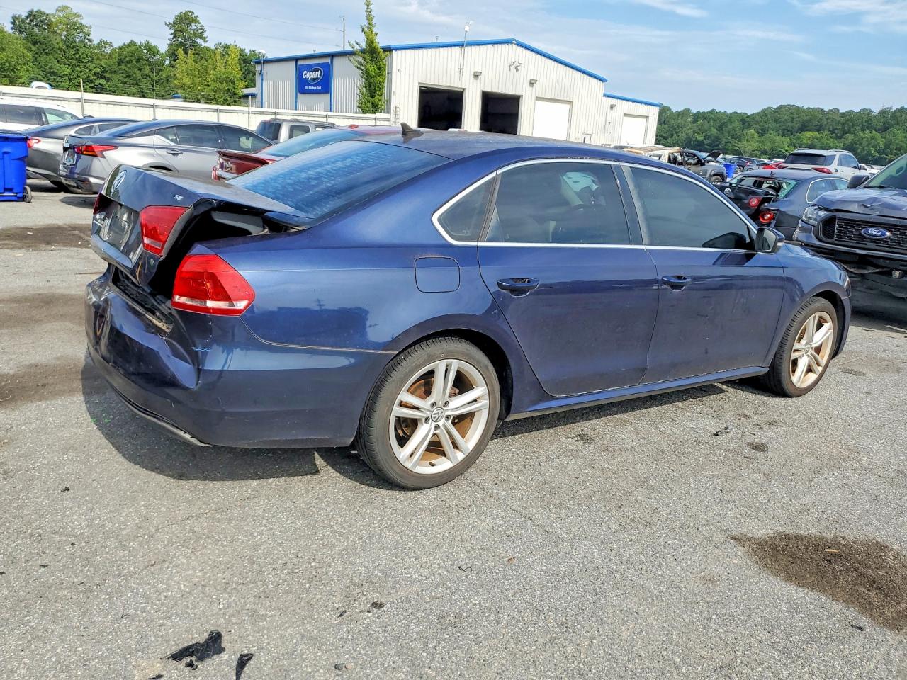 2014 VOLKSWAGEN PASSAT