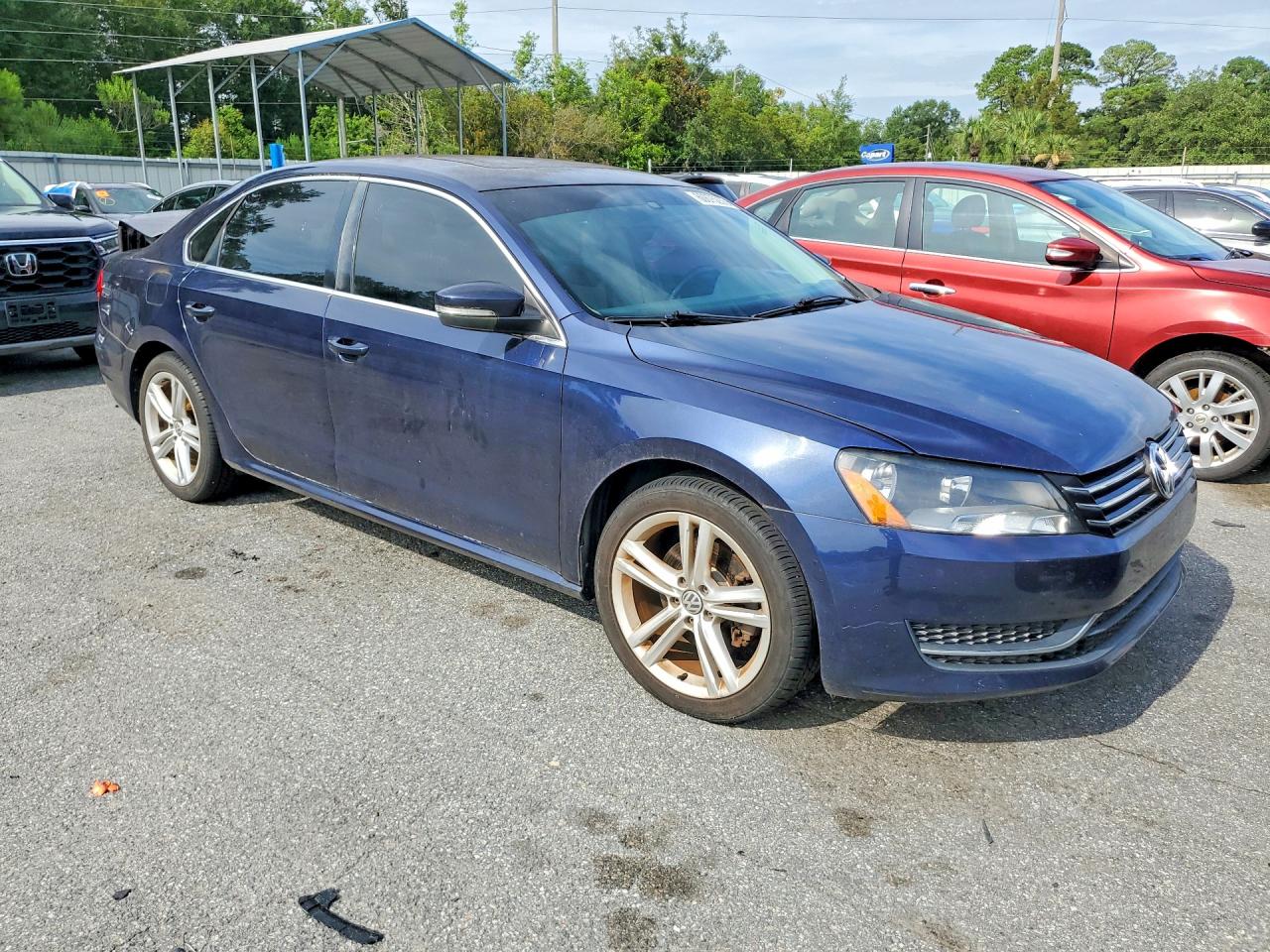 2014 VOLKSWAGEN PASSAT