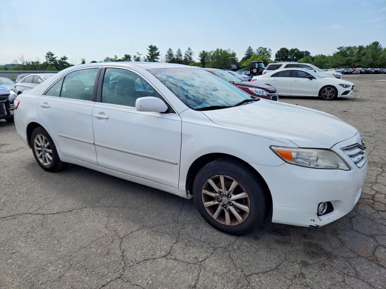 2010 TOYOTA CAMRY