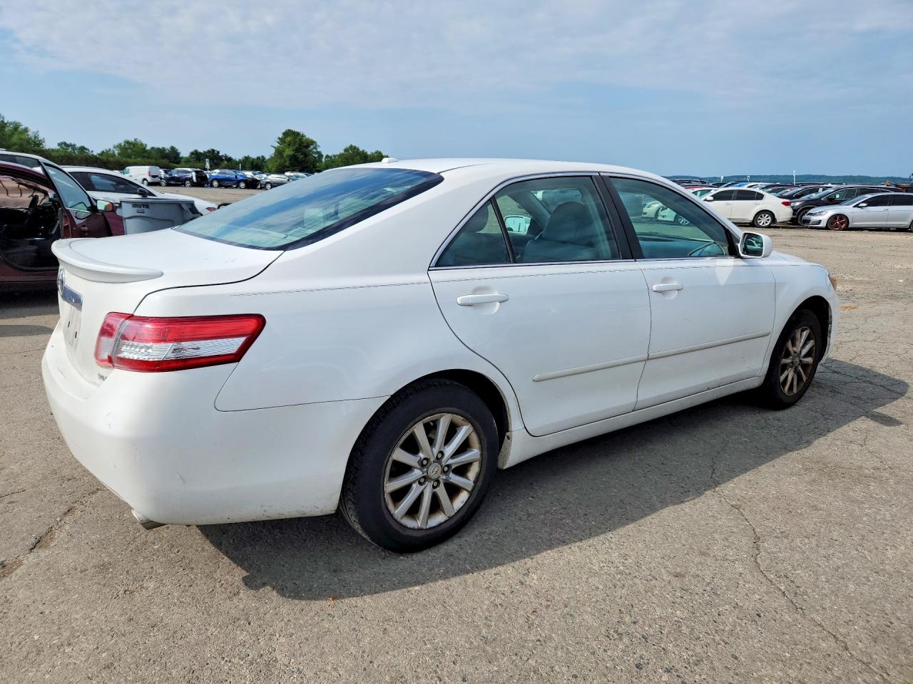 2010 TOYOTA CAMRY